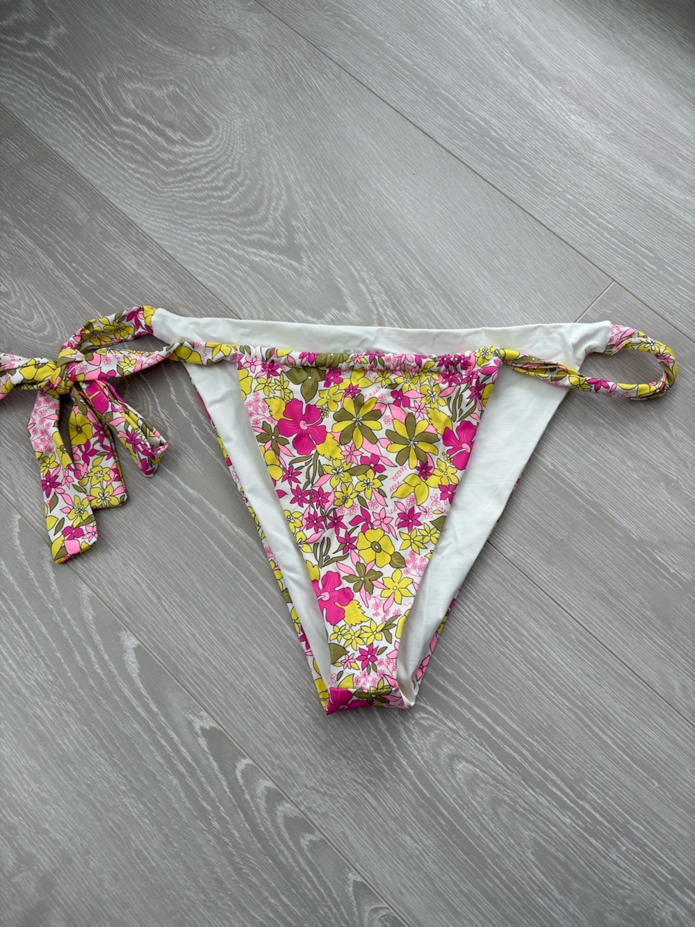 Frankie’s Bikinis String Bikini Bottoms